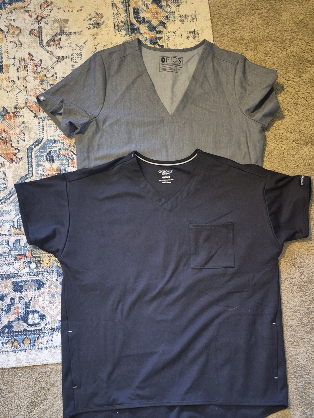 Cherokee & FIGS Short Sleeve V-Neck Top in Black and Gray